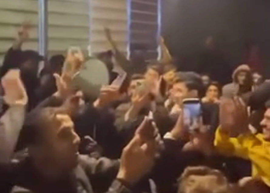 شادی مردم غزه بعد از اعلام پایان جنگ +ویدیو