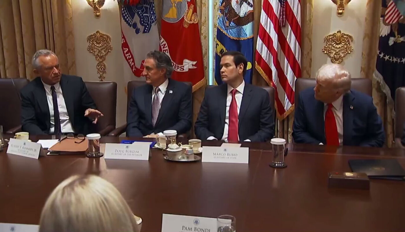 ادعای عجیب وزیر بهداشت آمریکا درباره ختنه! +ویدیو