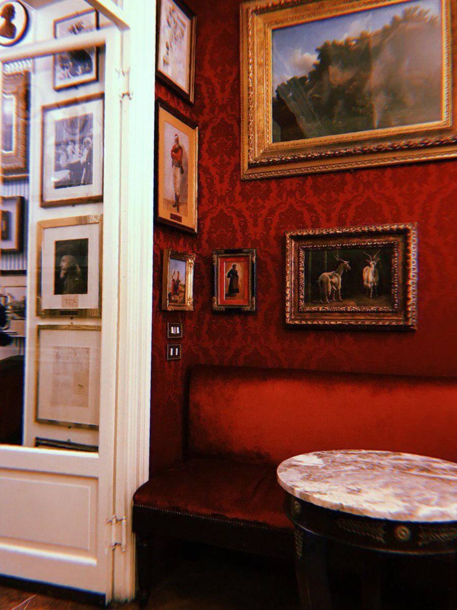 قدیمیترین کافه رم تعطیل شد +عکس