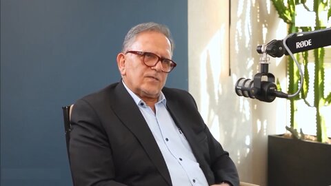 ولی‌الله سیف: تیم ظریف در زمان مذاکرات فقط یک مجوز داشت +ویدیو