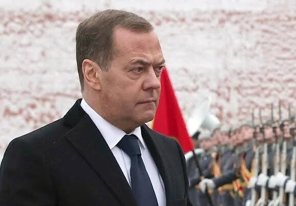 مدودوف برای ترامپ خط و نشان کشید؛ نتیجه این کار را می‌بینی!