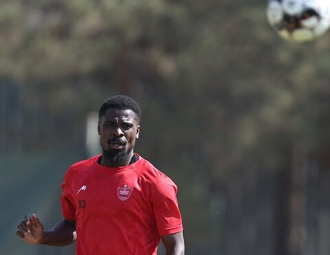 اوسمار تصمیمش را گرفت؛ بازیکن جنجالی از پرسپولیس رفتنی شد