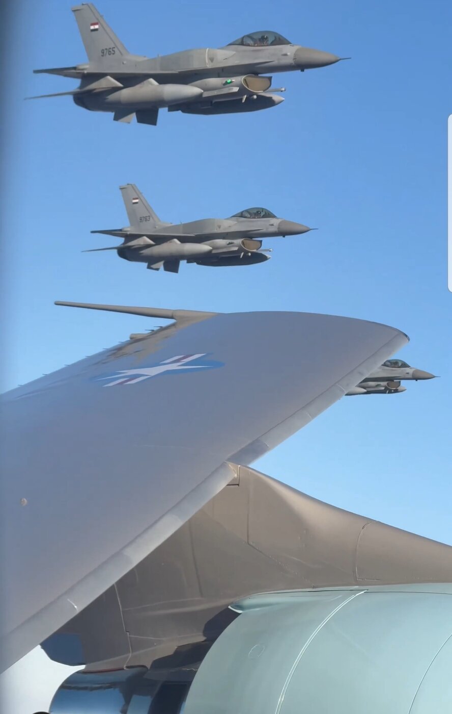 اسکورت هواپیمای ترامپ با اف۱۶‌های مصری +ویدیو