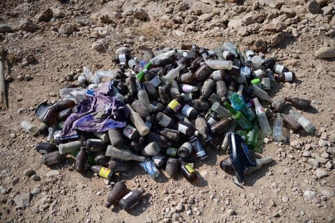 زرین دشتی‌ها ۷ تُن زباله از طبیعت جمع‌آوری کردند