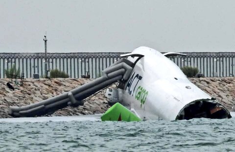 فاجعه در هنگ‌کنگ: سقوط هواپیمای باری به دریا +ویدیو