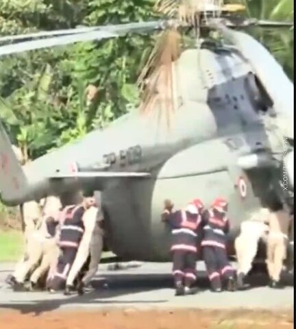 بالگرد رئیس‌جمهور هند در آسفالت تازه گیر کرد +ویدیو