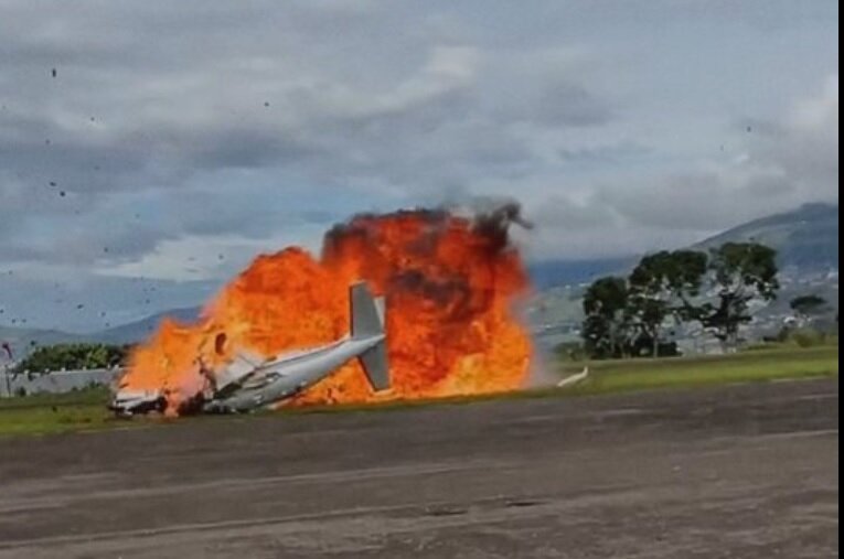 لحظه چرخش مرگبار هواپیما در ونزوئلا را ببینید!