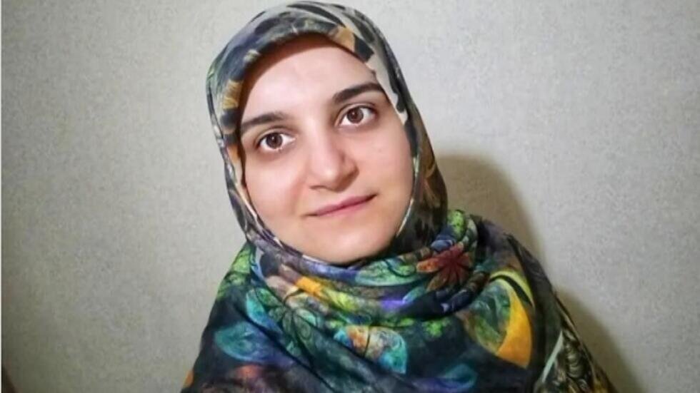 ویدیو|  لحظه آزادی مهدیه اسفندیاری از زندان در فرانسه