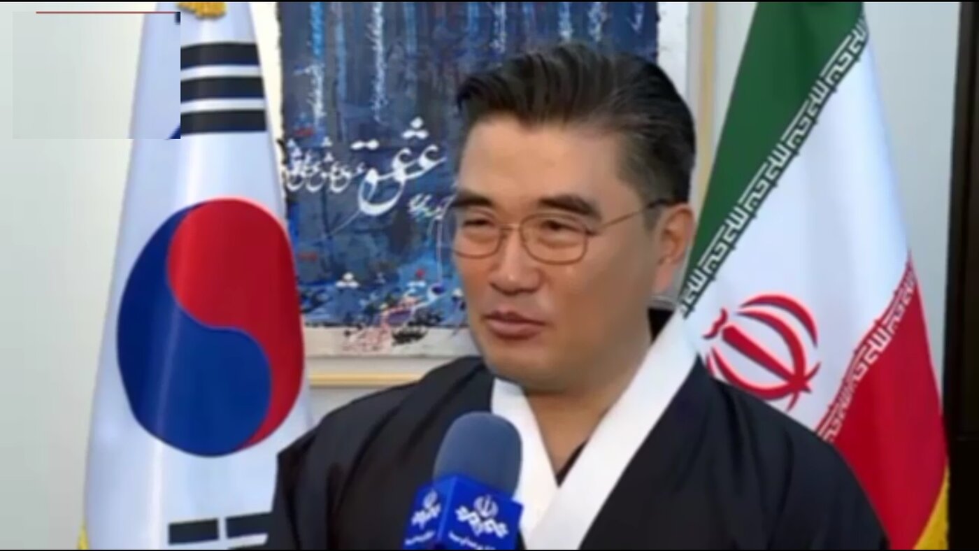 دلربایی کله‌پاچه و سیرابی از سفیر کره‌جنوبی در ایران! +ویدیو