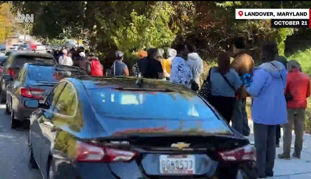 صف مردم برای غذای رایگان در مریلند! +ویدیو