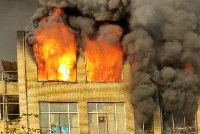 ویدیو| انفجار در یک ساختمان ۳ مصدوم بر جای گذاشت