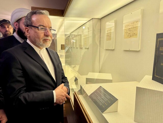 سید عباس عراقچی از منزل رهبر انقلاب بازدید کرد +تصاویر