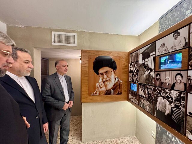 سید عباس عراقچی از منزل رهبر انقلاب بازدید کرد +تصاویر