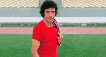 خاموشی ستاره تسخیرناپذیر استقلال/ اکبر کارگر جم، مدافعی که بالاتر از مهاجمان ایستاد +عکس‌های کم‌یاب!