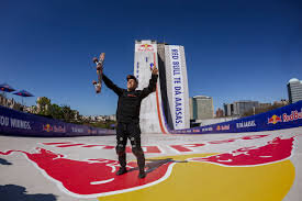 ویدیو|۲ رکورد اسکیت همزمان شکسته شد