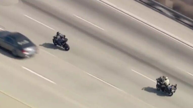 لحظه تصادف قاتل فراری در اتوبان +ویدیو