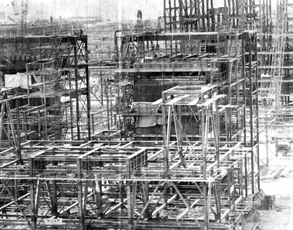 سقوط بشقاب پرنده در تهران روزی که صنعت پتروشیمی متحول شد