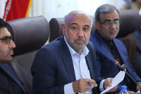 آقای میدری! با  حقوق ۳۰ میلیون تومان در رفاه هستیم؟