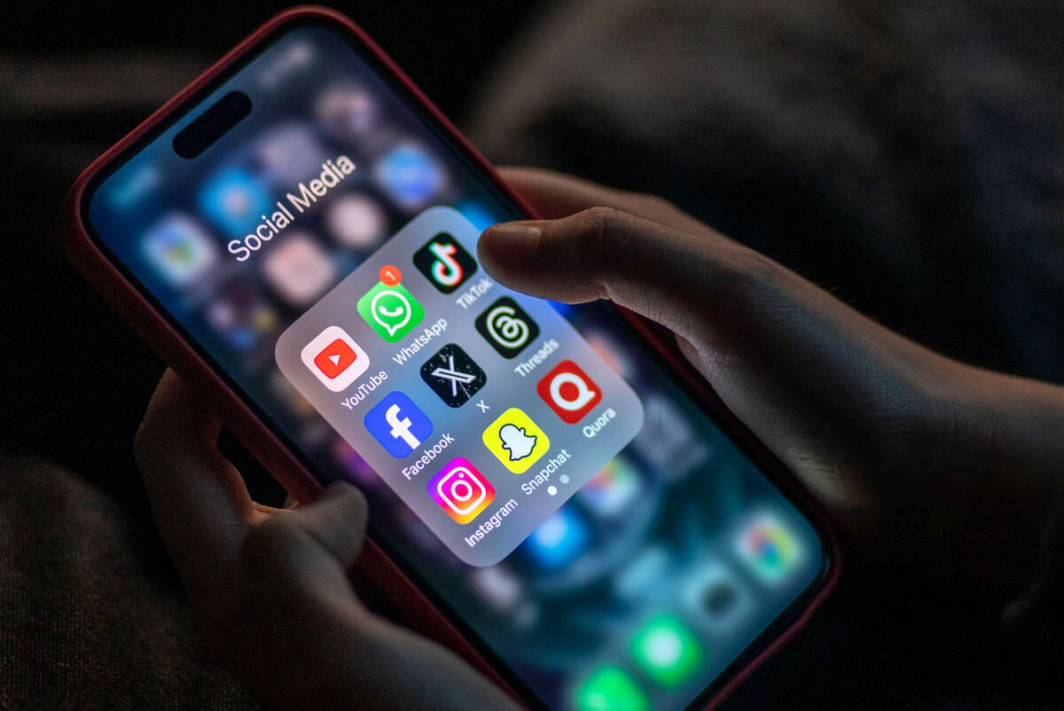 بازهم مانع‌تراشی بر سر رفع فیلترینگ/ ۱۶ ماه از وعده پزشکیان گذشت و هیچ اتفاقی نیفتاد!