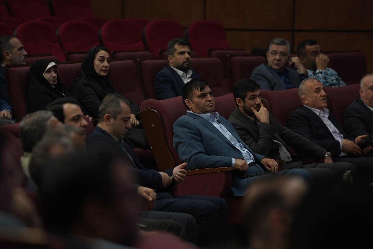 تجلیل از قهرمانان تیم ملی وزنهبرداری در آیین ویژه بانک صادرات ایران