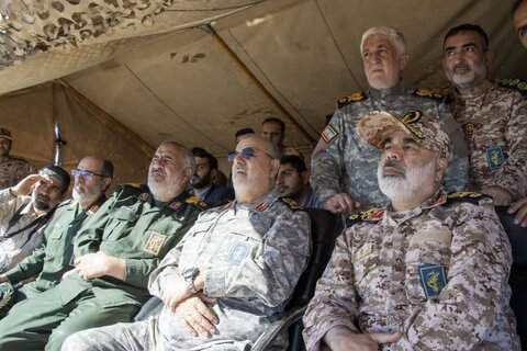 اولین تصاویر منتشر شده از مانور پهپادی یگان‌های سجیل در شمال غرب کشور