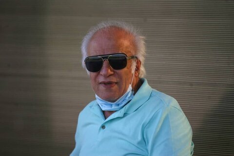 نصرالله عبداللهی: از نزدیکی باشگاه استقلال هم رد نمی‌شوم!