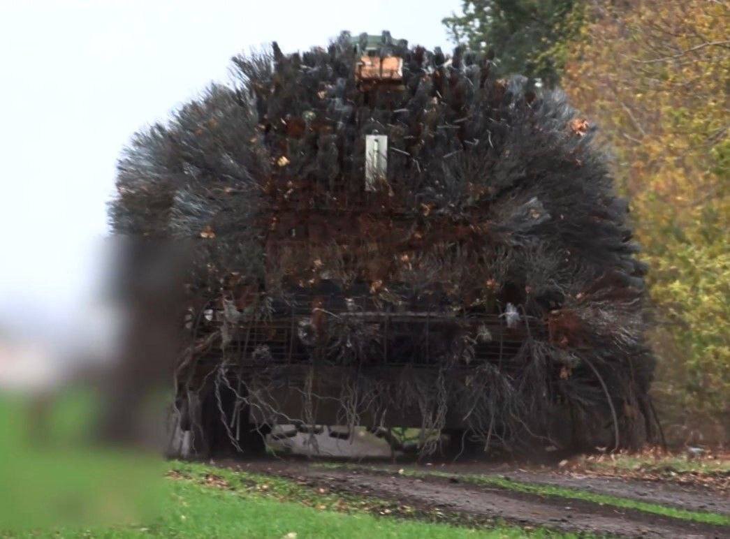 تانک‌های روسی با این شکل و قیافه در اوکراین سوژه شدند +ویدیو