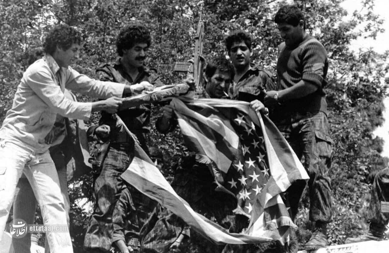 از ساعت ۱۱ تا ۱۸ روز ۱۳ آبان ۱۳۵۸ در سفارت امریکا چه گذشت؟ +عکس