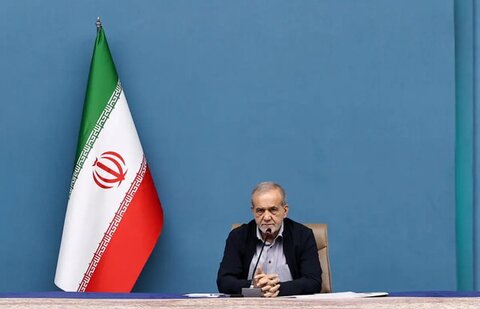 راه‌کار پزشکیان برای کنترل تورم: دولت را کوچک می‌کنیم!