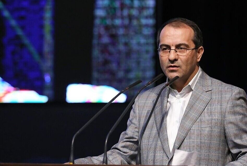 V Iranu bo v drugi polovici leta potekal izpit za zaposlitev v državni upravi, uredili naj bi tudi status zaposlenih prek podjetij