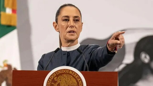 اعلام شکایت رئیس جمهور مکزیک از مردی که او را در خیابان لمس کرد