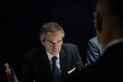 مردم از خجالت گروسی درآمدند: با این جاسوس همکاری نکنید!