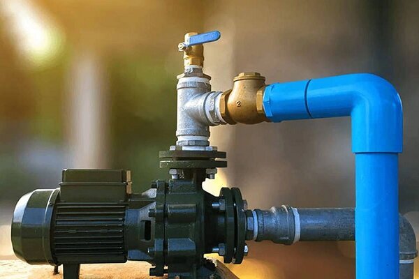 برای نصب پمپ و منبع آب چند میلیون باید هزینه کنیم؟