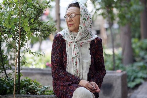 گفت و گو با غزل تاجبخش| حالا نوبت زنان است