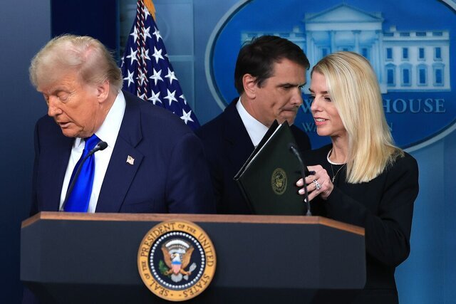 وزیر سابق امریکایی هشدار داد: زوال عقل ترامپ هر روز تشدید می‌شود