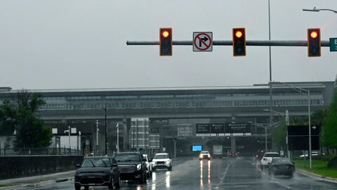 نوجوان موتورسوار بعد از تصادف آتش گرفت +ویدیو