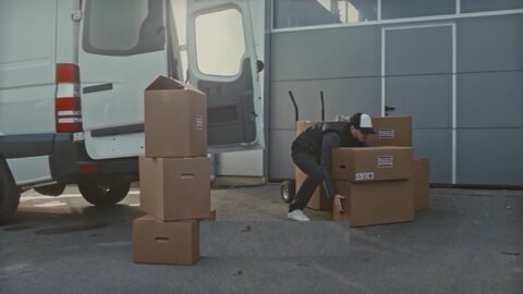 دزدیدن بسته‌های پستی انگلیسی‌ها دردسرساز شده است +ویدیو