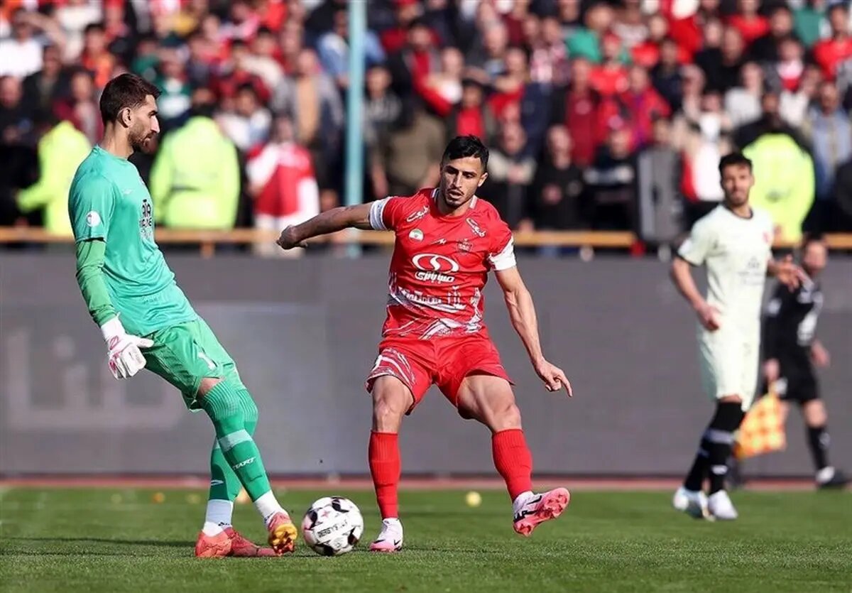 دیدار پرسپولیس و تراکتور