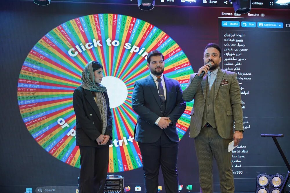 حضور مهمانان ویژه و برنامههای متنوع