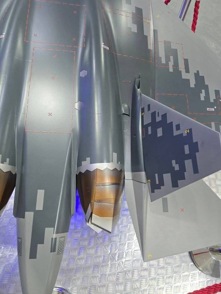 روسیه جنگنده رادارگریز Su-57 را رونمایی کرد! +عکس