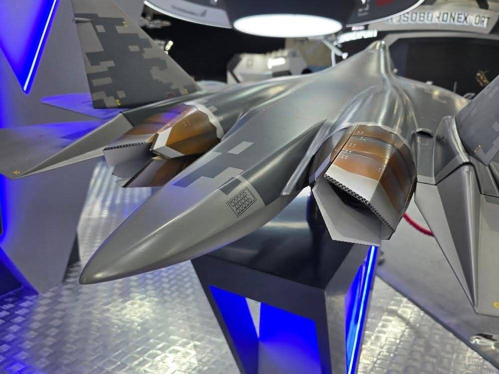 روسیه جنگنده رادارگریز Su-57 را رونمایی کرد! +عکس