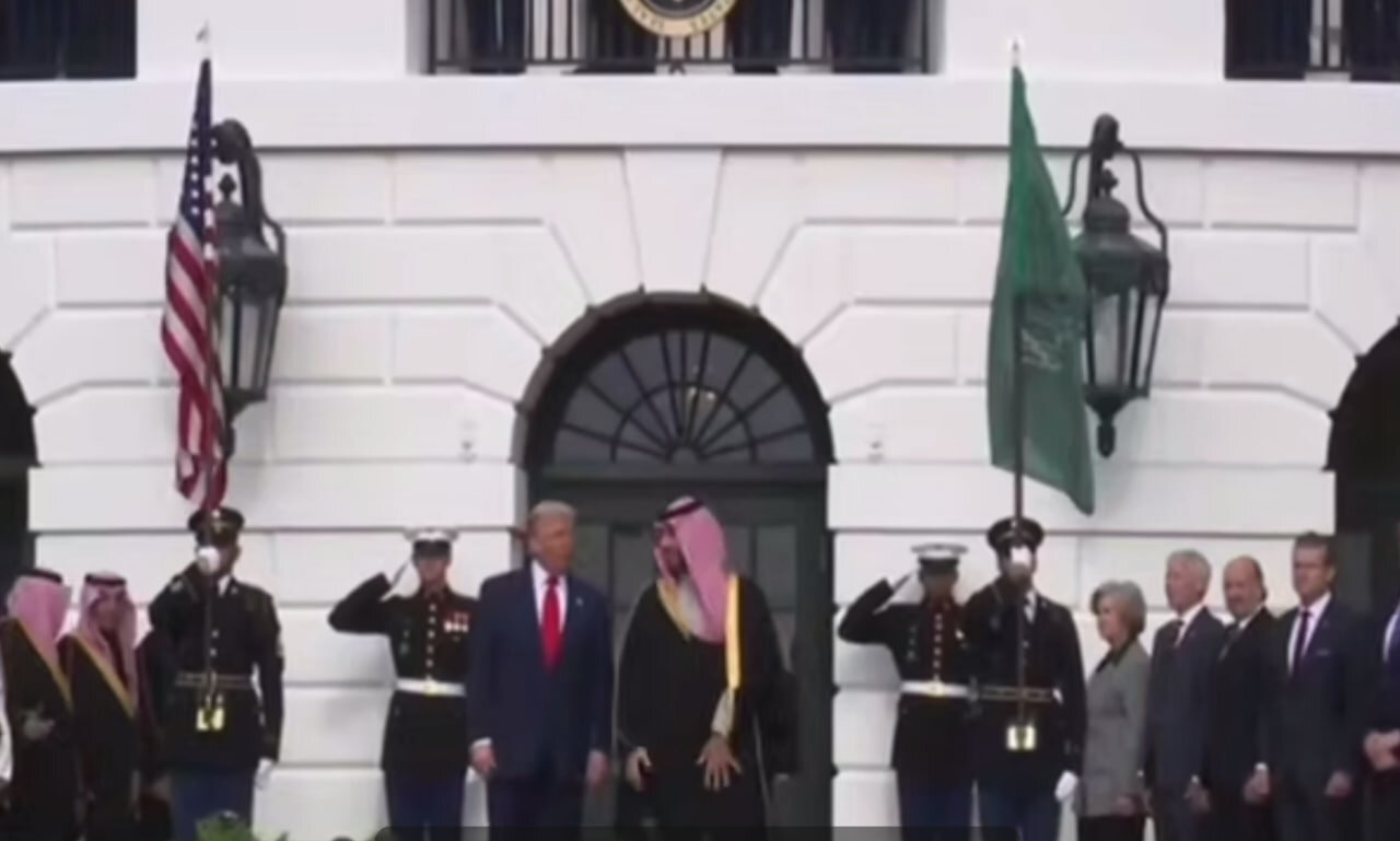 Trump sprejel savdskega princa bin Salmana v Beli hiši kljub kritikam glede človekovih pravic