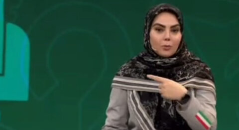 خانم مجری روی آنتن زنده از خجالت بازیکنان تیم ملی درآمد +ویدیو
