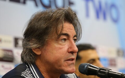 آلودگی هوا ساپینتو را شاکی کرد: بازیکنان استقلال نمی‌توانند نفس بکشند +ویدیو