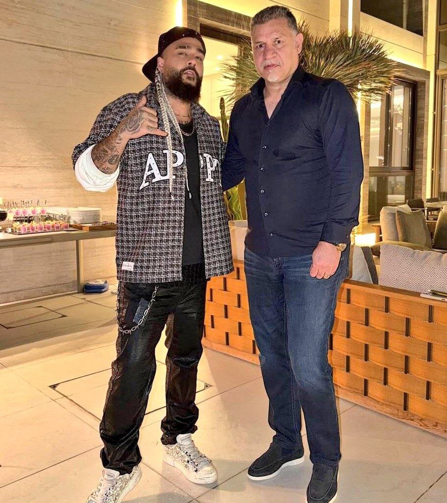 پشت‌پرده عکس ۲ نفره علی دایی کنار ساسی مانکن فاش شد