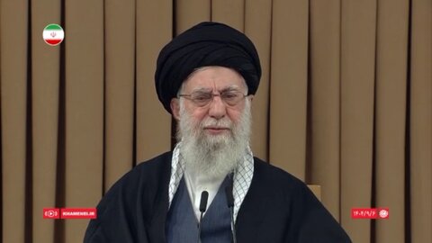 رهبر انقلاب: صهیونیست‌ها آمدند، کتک خوردند و دست خالی برگشتند +ویدیو