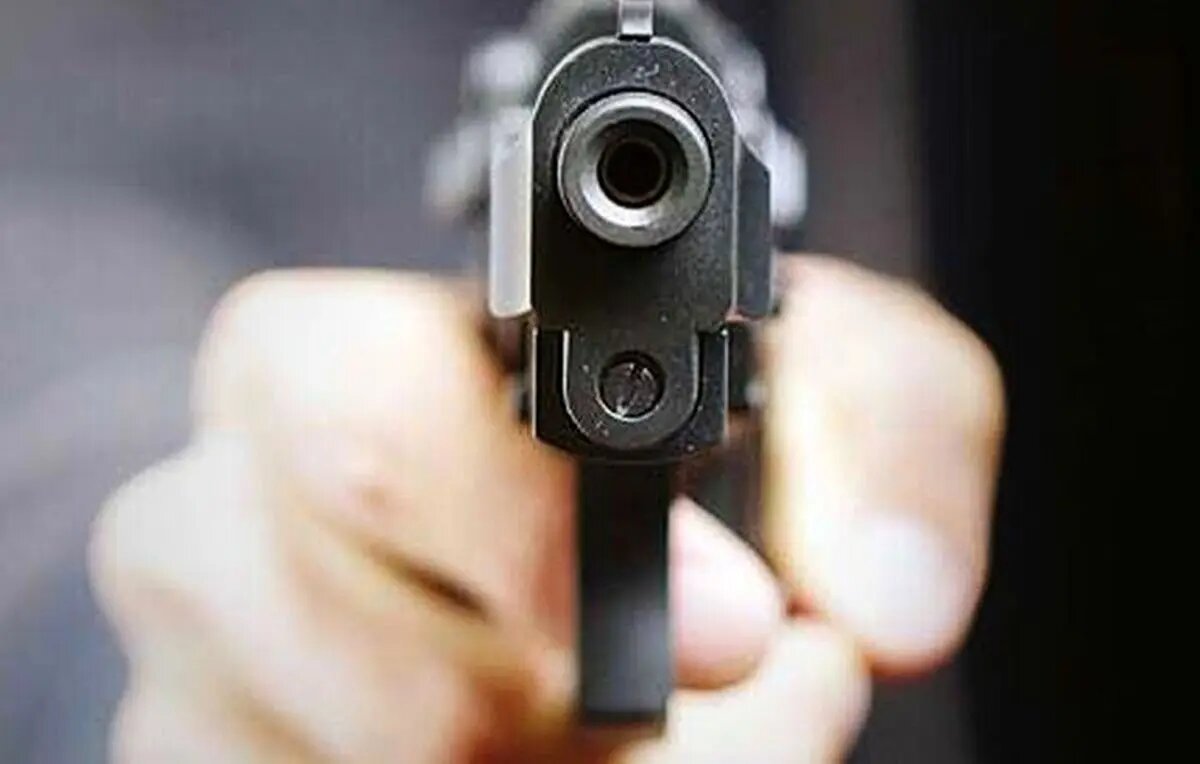 Policija v Teheranu s streljanjem aretirala dva roparja