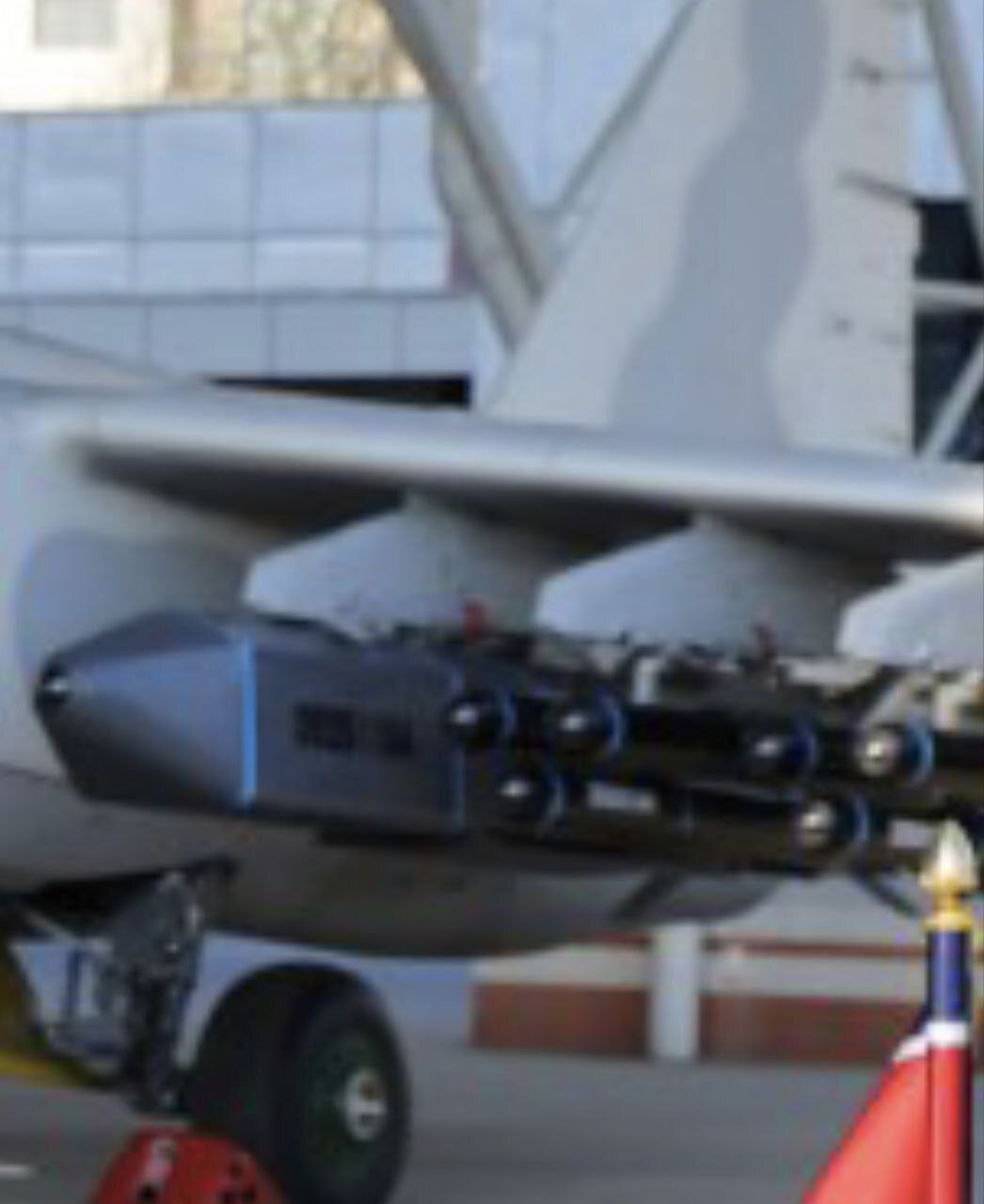 جنگنده سوخو ۲۵ با موشک ضدتانک رونمایی شد! +عکس