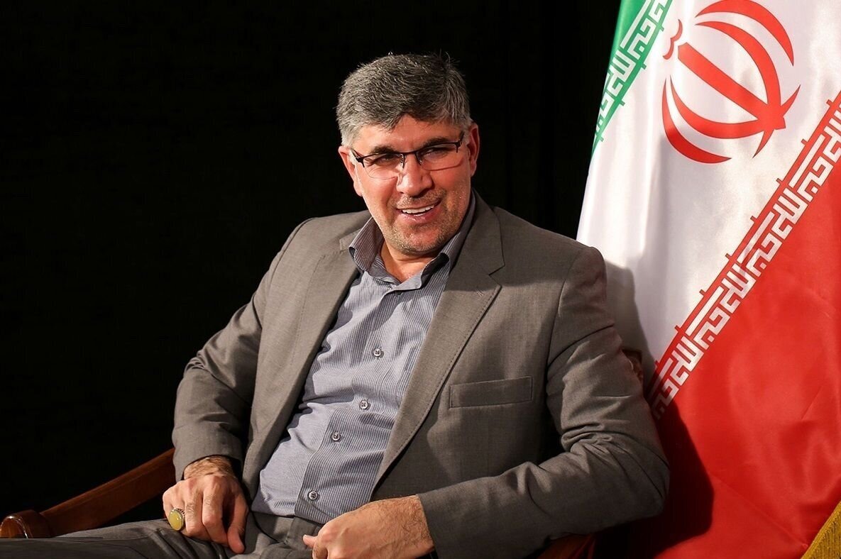 وام و امتیاز ویژه چشم نمایندگان را روی تخلف بانک‌ها بست!