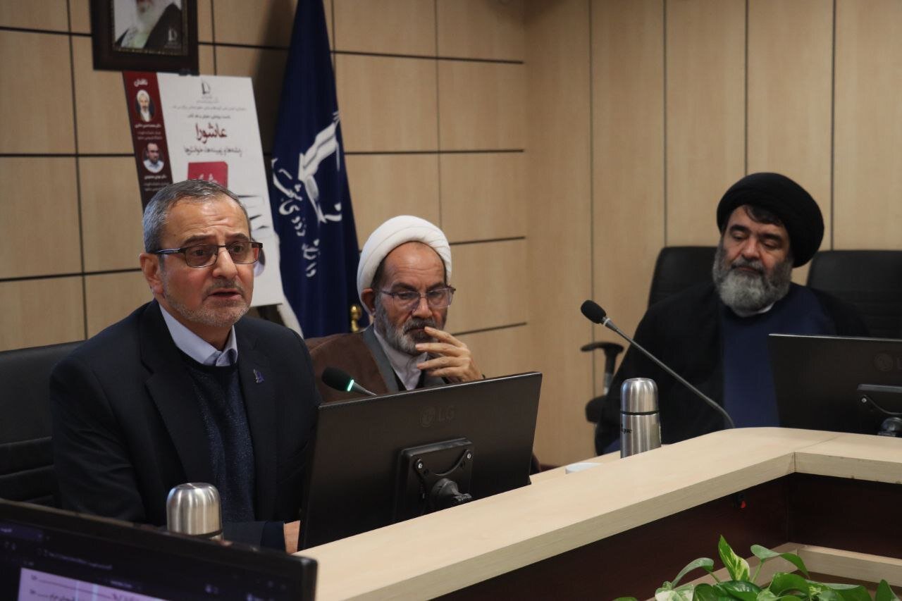 برگزاری نشست رونمایی، معرفی و نقد کتاب «عاشورا؛ ریشه‌ها و زمینه‌ها، خوانش‌ها» در مشهد